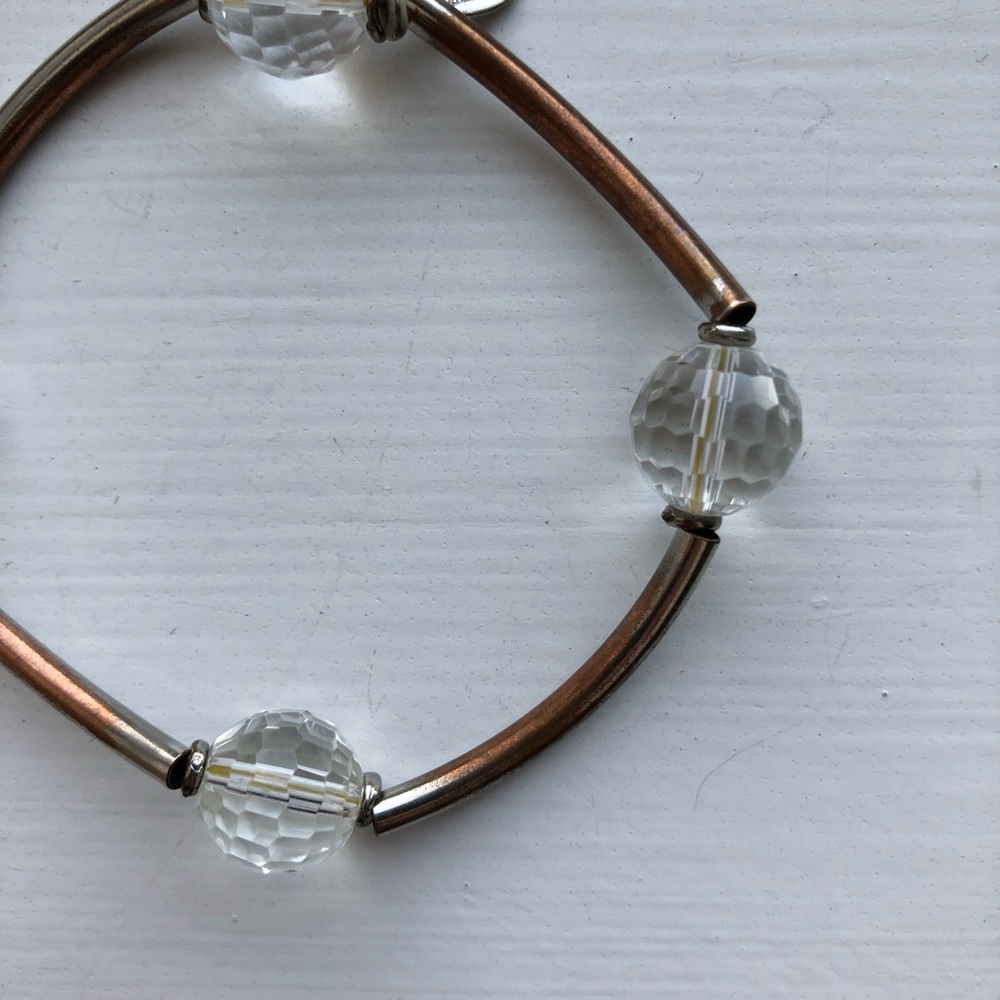 Vintage clear bead & metal bar stacking bracelet - Picture 3 of 7